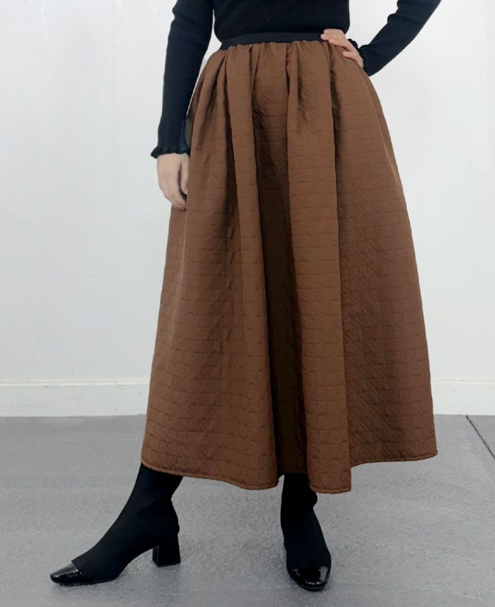神戸・山の手キルティング調スカート
