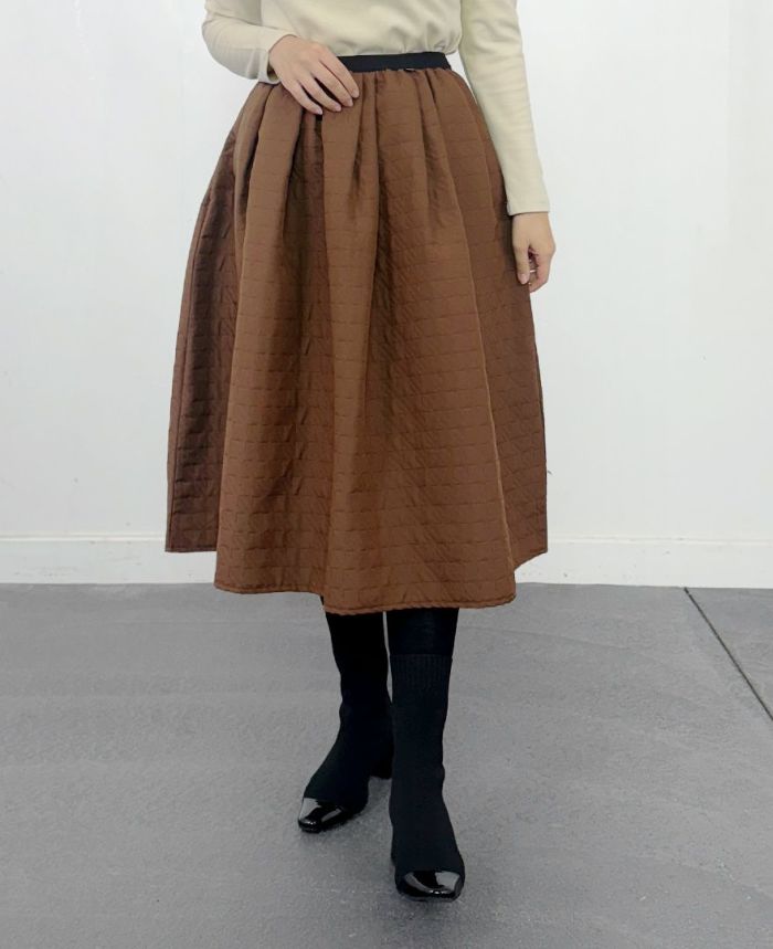 神戸・山の手キルティング調スカート