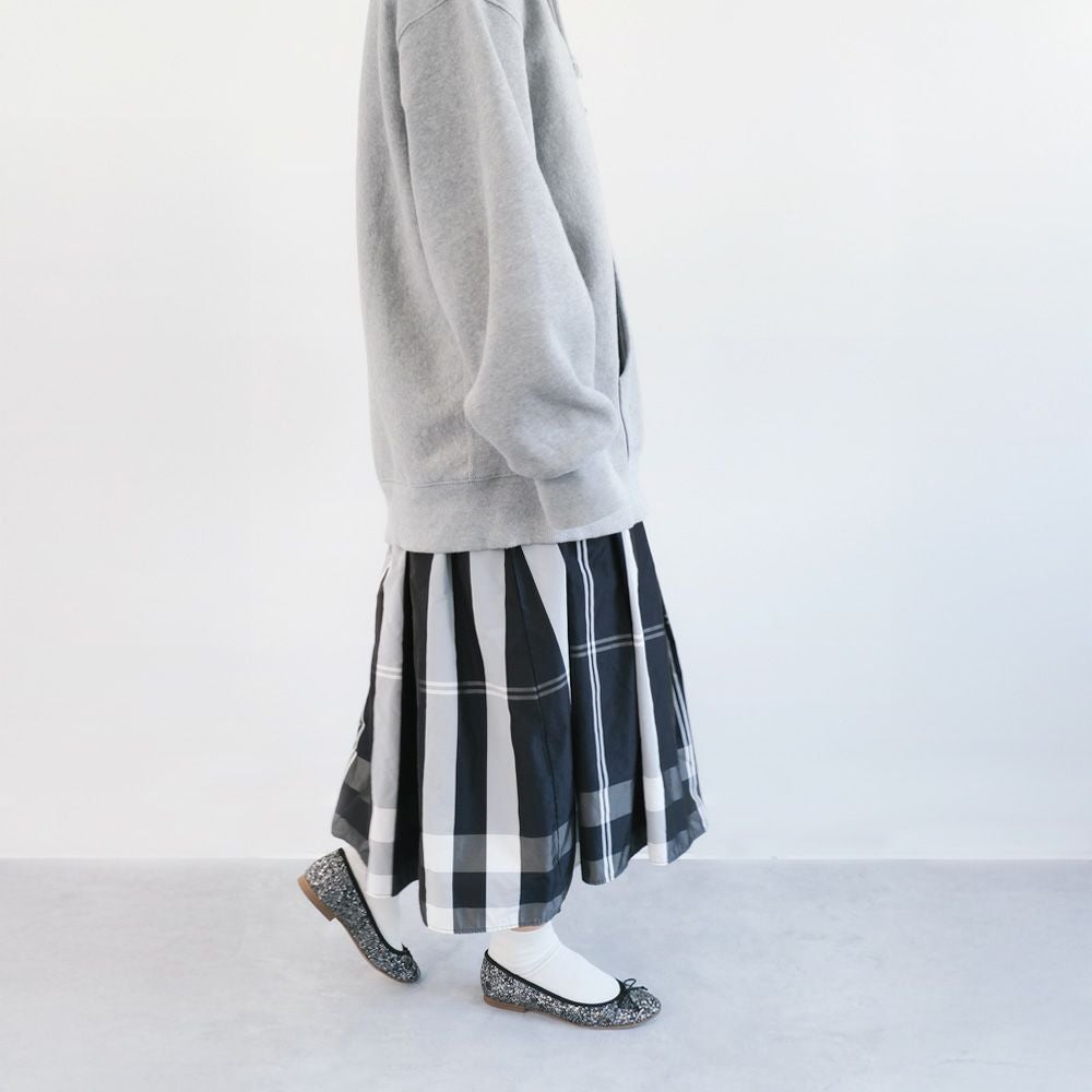 落ち着いた印象のバレエ(大粒グリッター)ミッドナイト