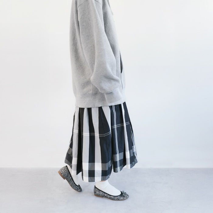 落ち着いた印象のバレエ(大粒グリッター)ミッドナイト