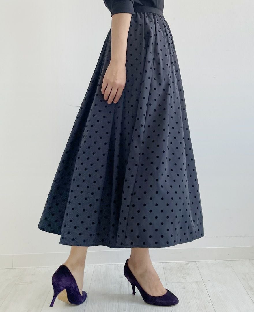 神戸・山の手フロッキードットスカート ダークグレー / TRECODE公式