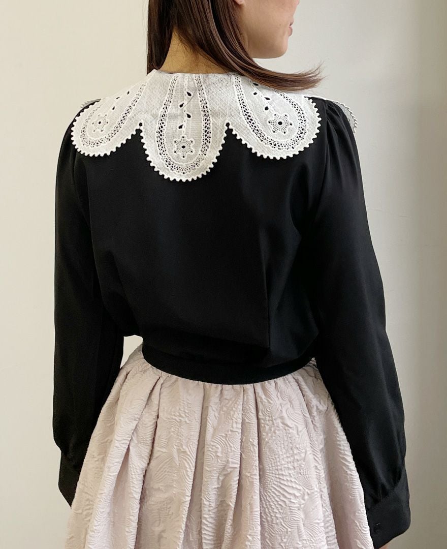 新品♡襟レースブラウス♡ CHICWISH☆襟レースブラウストップス 3色入り☆ (Chicwish/ブラウス