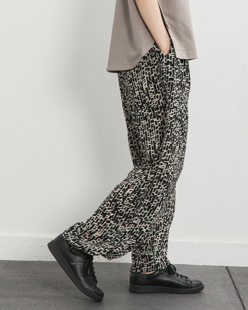 ペラクスパンツ 煉瓦：黒