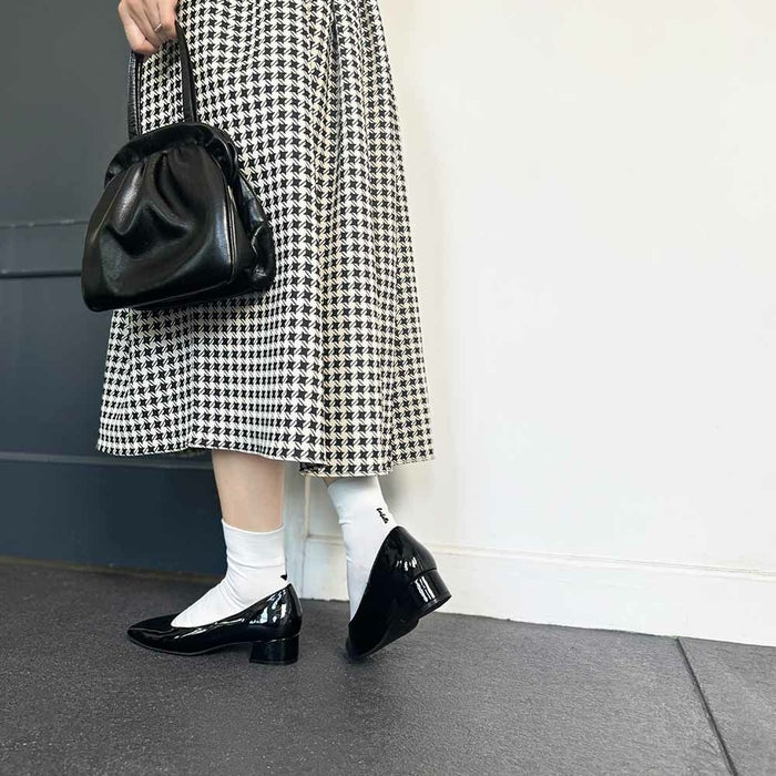 シックなスタイリングにもマッチ