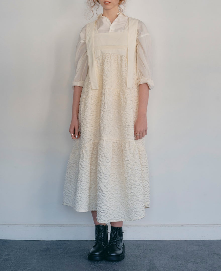 ティアードワンピース/cotton cloudsのシャツ合わせの着用イメージ