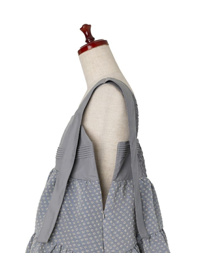 ティアードトップス/water dropはサイドファスナーになっているので着脱がラクチン