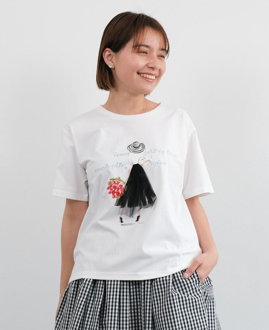 パリジェンヌプリントTシャツホワイトの着用画像