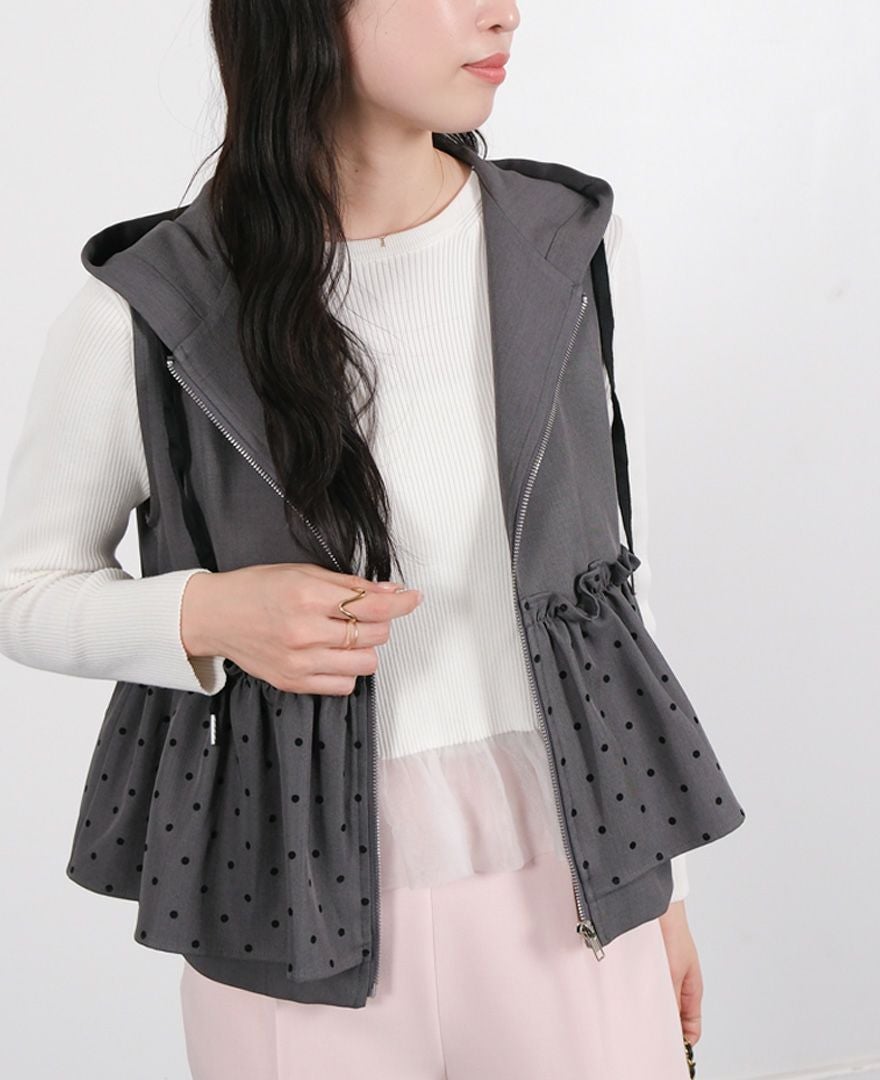 TRECODE（トレコード）のドットフリルパーカーベストの詳細