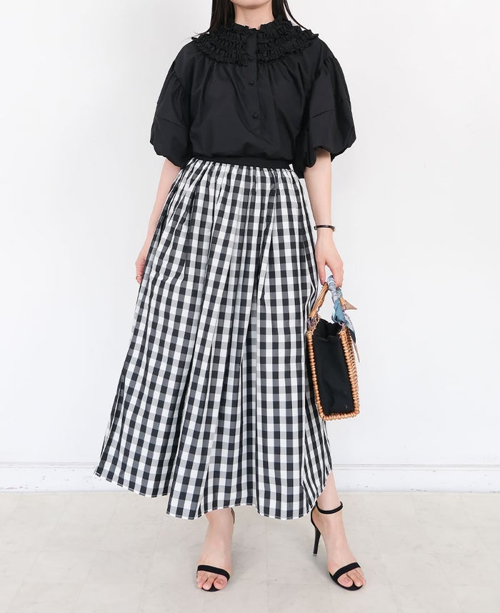 TRECODE（トレコード）のデコルテフリルブラウスの詳細