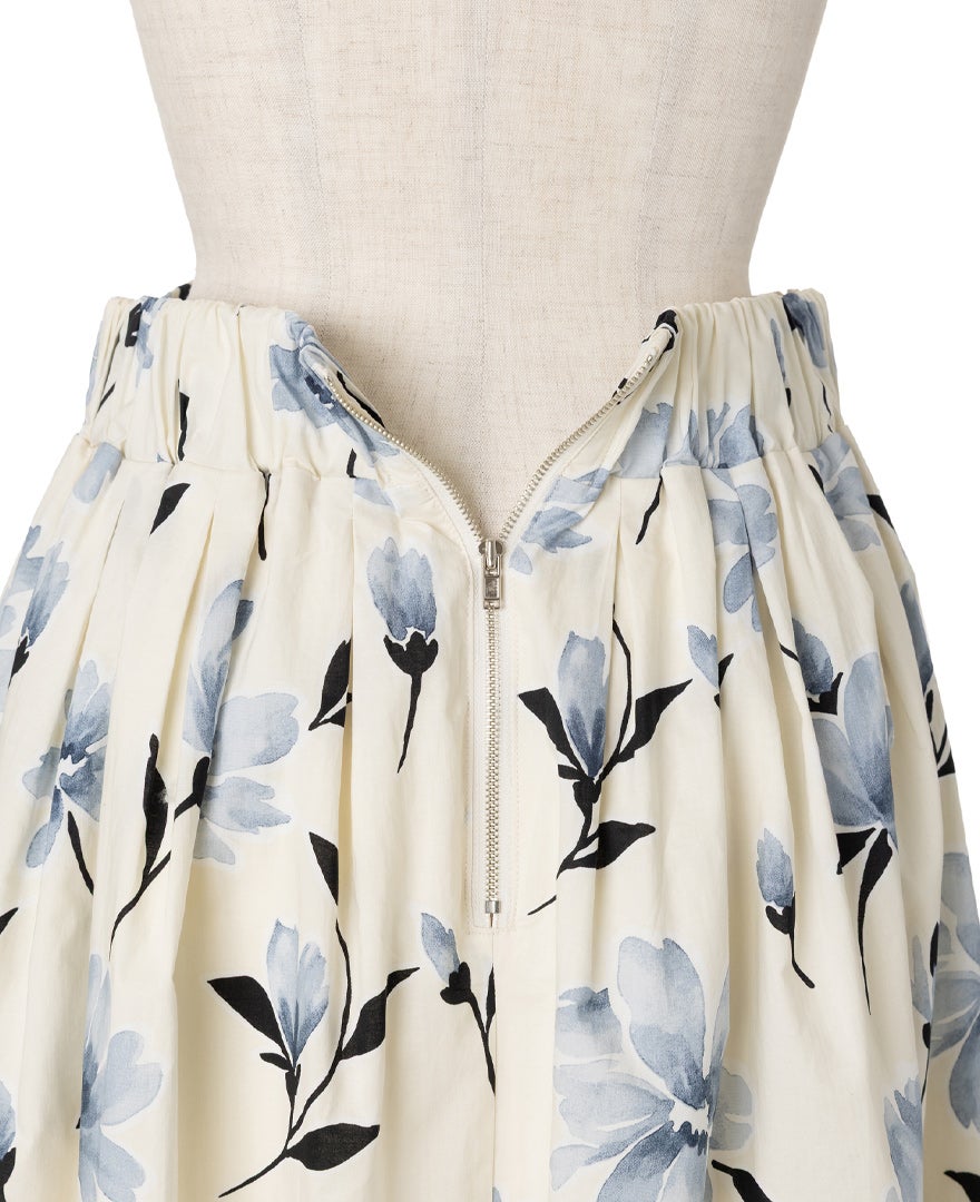 TRECODE（トレコード）のバックファスナーアクアレルスカートの詳細
